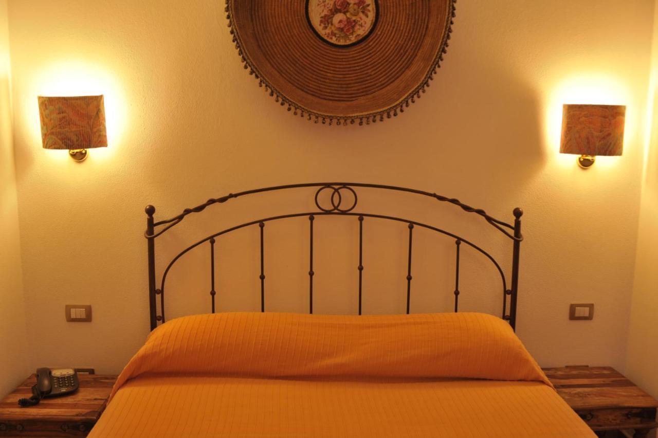Hotel Villa Pimpina Carloforte  Exterior photo